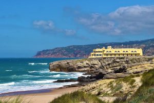 Vier je Portugese vakantie aan het strand in Fortaleza do Guincho